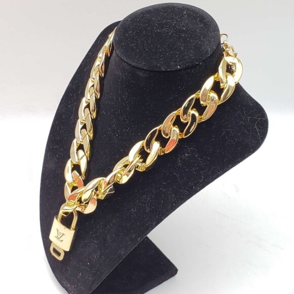 Authentic Louis Vuitton Lock& Key w/Unbranded Cuban Gold Plated Chain 012726 - Picture 10 of 10